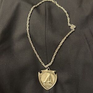 Silver Bay kennel club medallion and chain